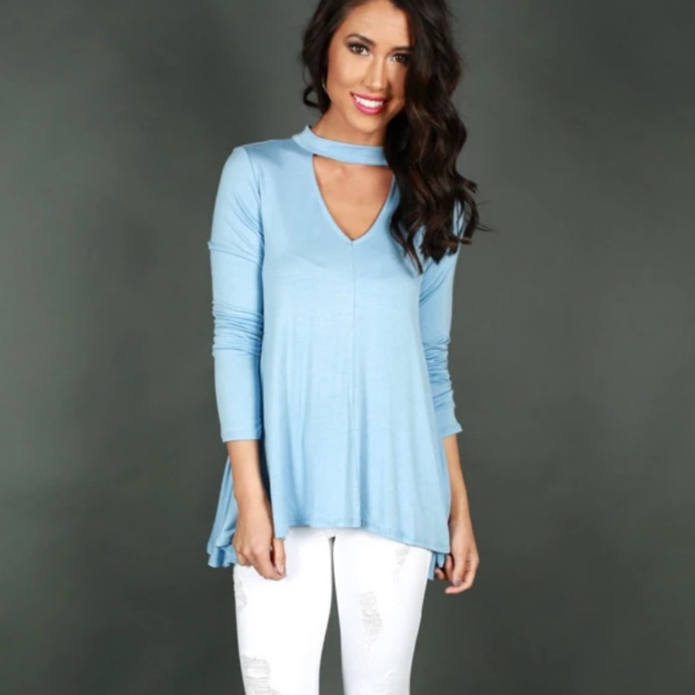 Impressions | Cut Out V-Neck Swing Top